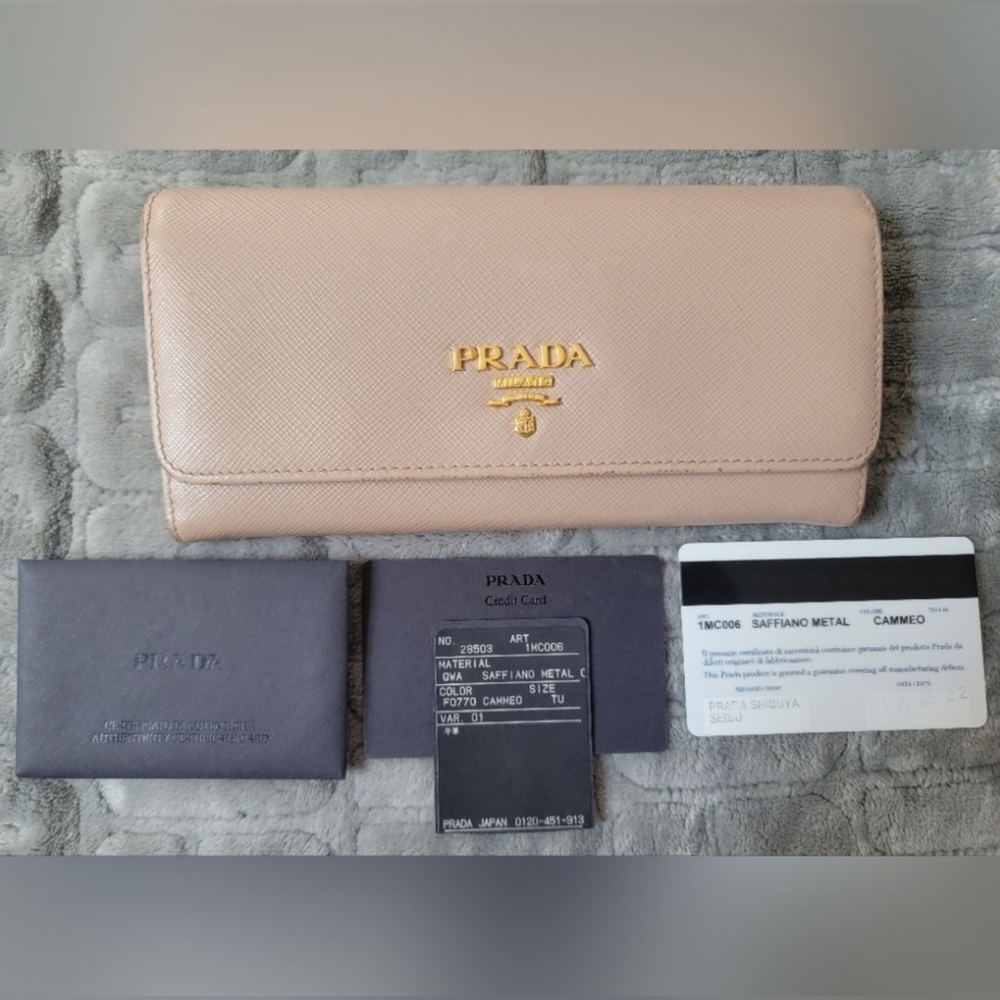 EUC with COA Prada Large Saffiano Leather Wallet
